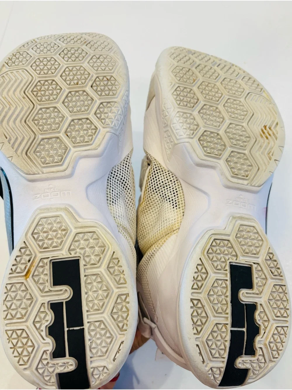 Nike Lebron Soldier 1X 9 Men’s Basketball Shoes in White and Black size 12.5 - Picture 7 of 7